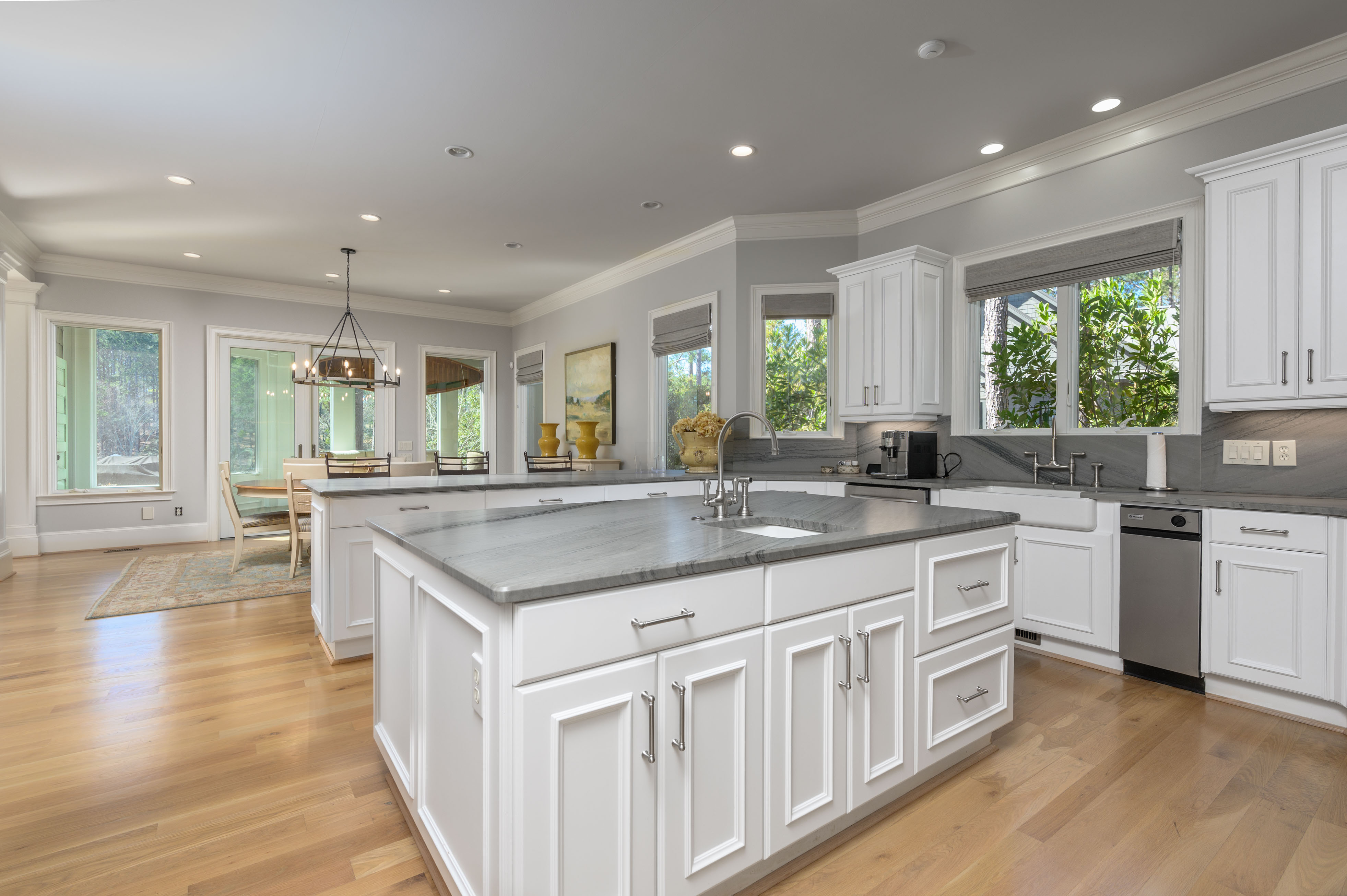 1221 Lake Club Drive image 16